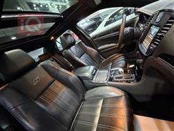 کرایسلەر 300